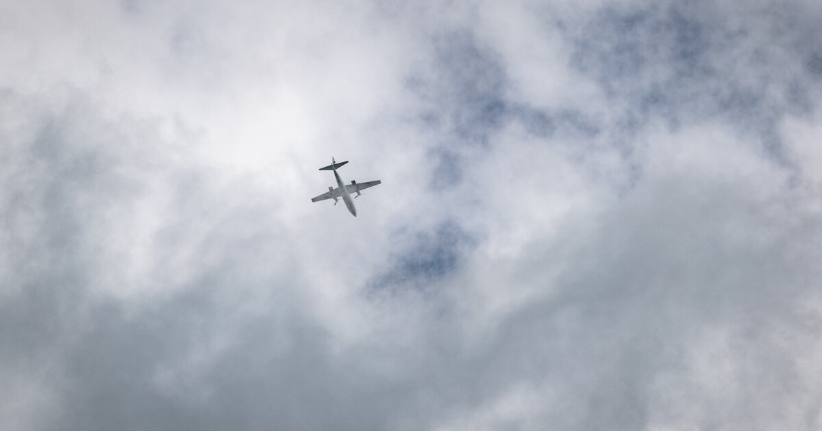 Planes or agriculture? Which investment will better serve the people?