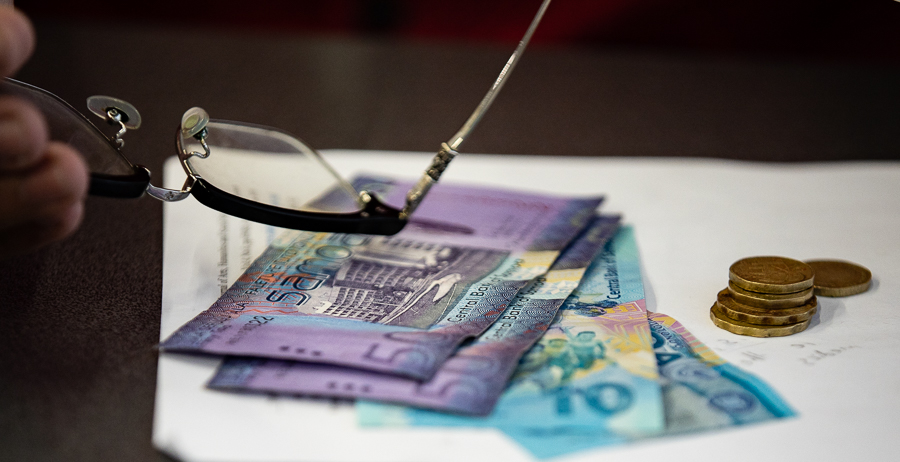 Government's stimulus package gets thumbs up