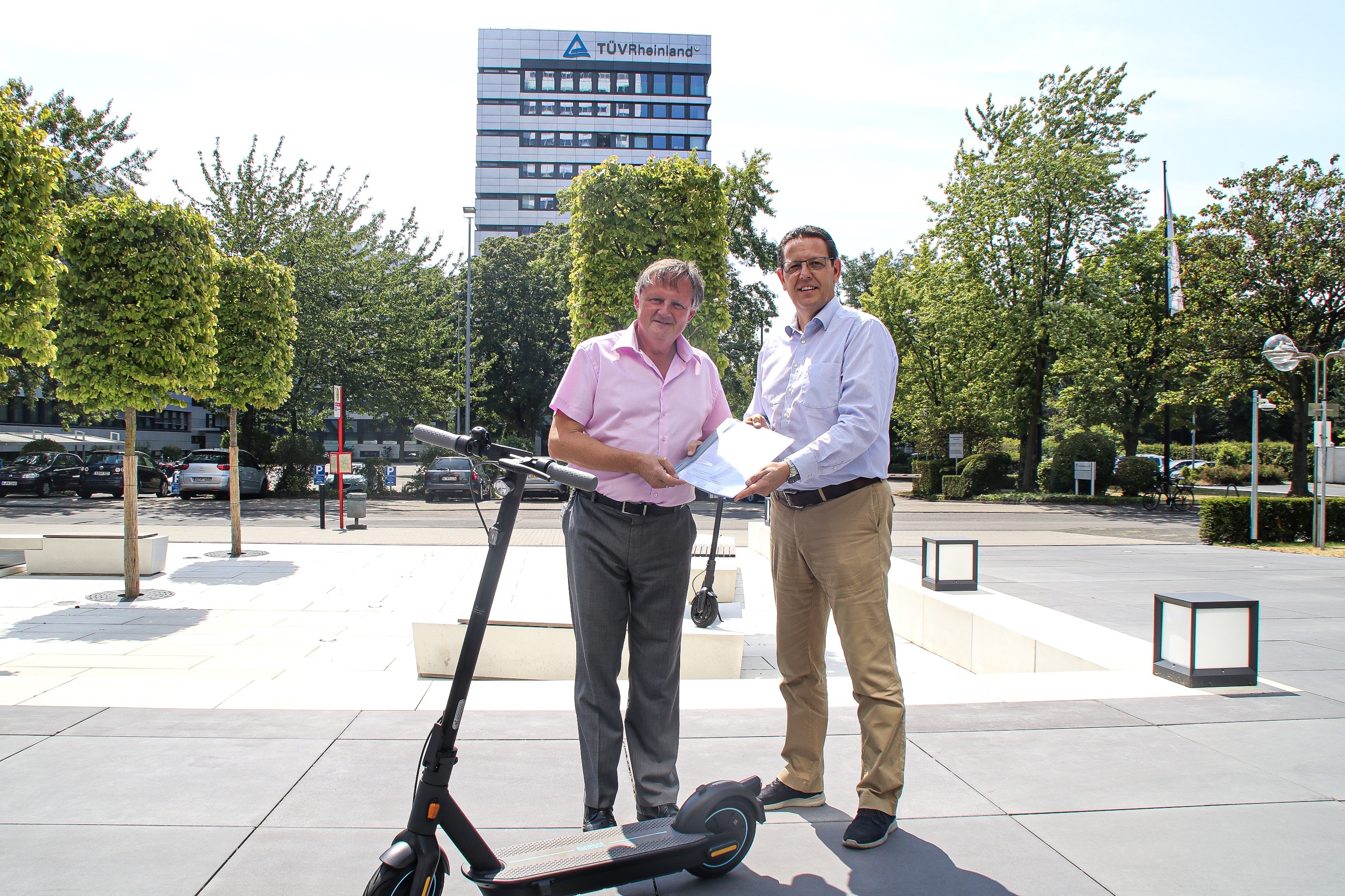 Segway-Ninebot Electric Scooters Granted German eKFV Certification with the Support from TÜV Rheinland