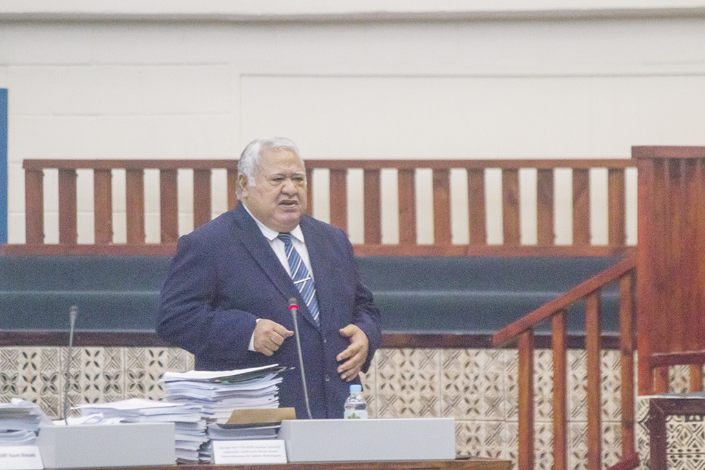 Letter penned a day before Titanic sank sold at UK auction