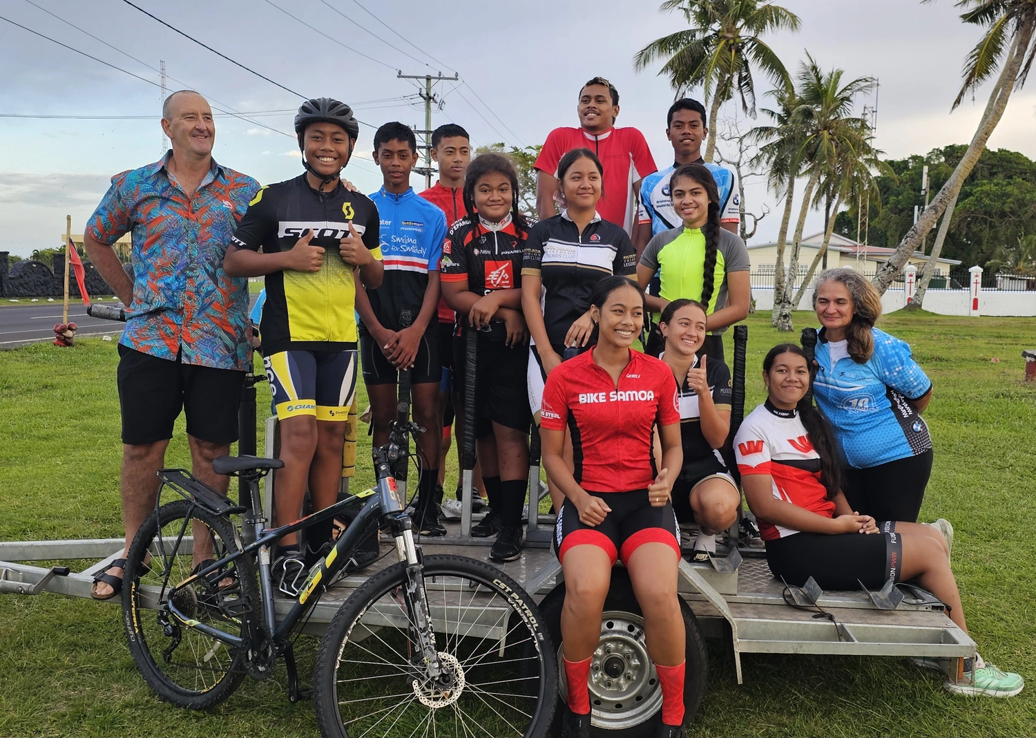 25 bikes for Bike Samoa