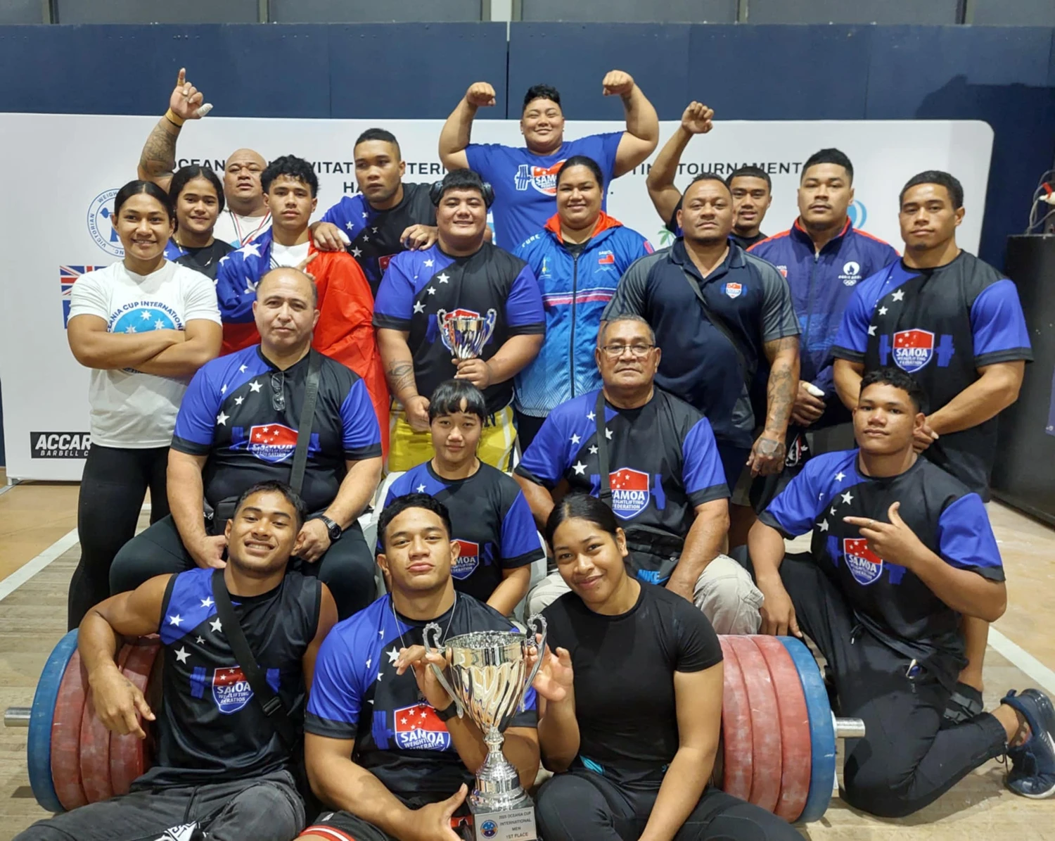Weightlifting smashes 20 records
