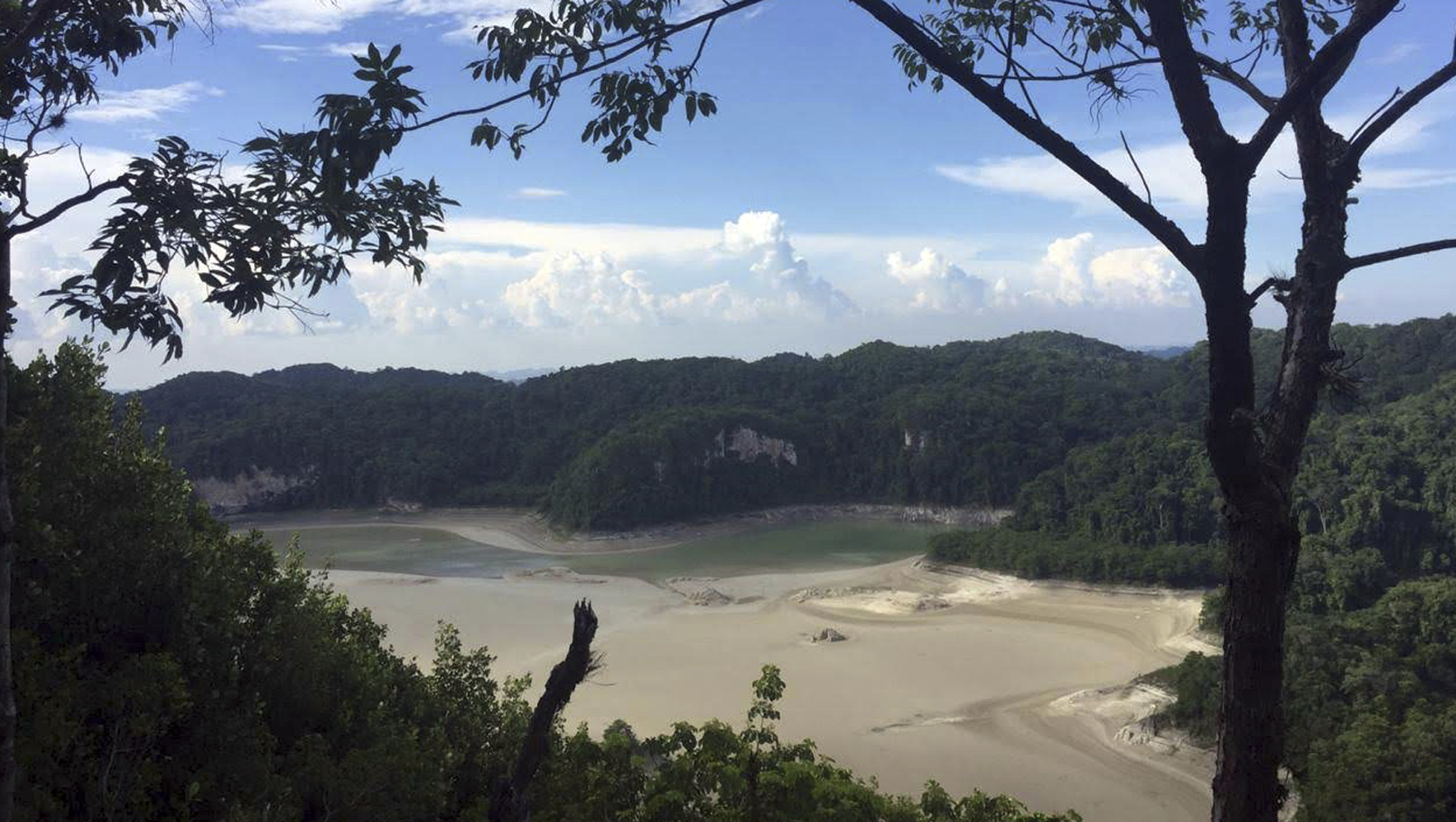 Mexico sees jungle lakes evaporate amid lower rainfall