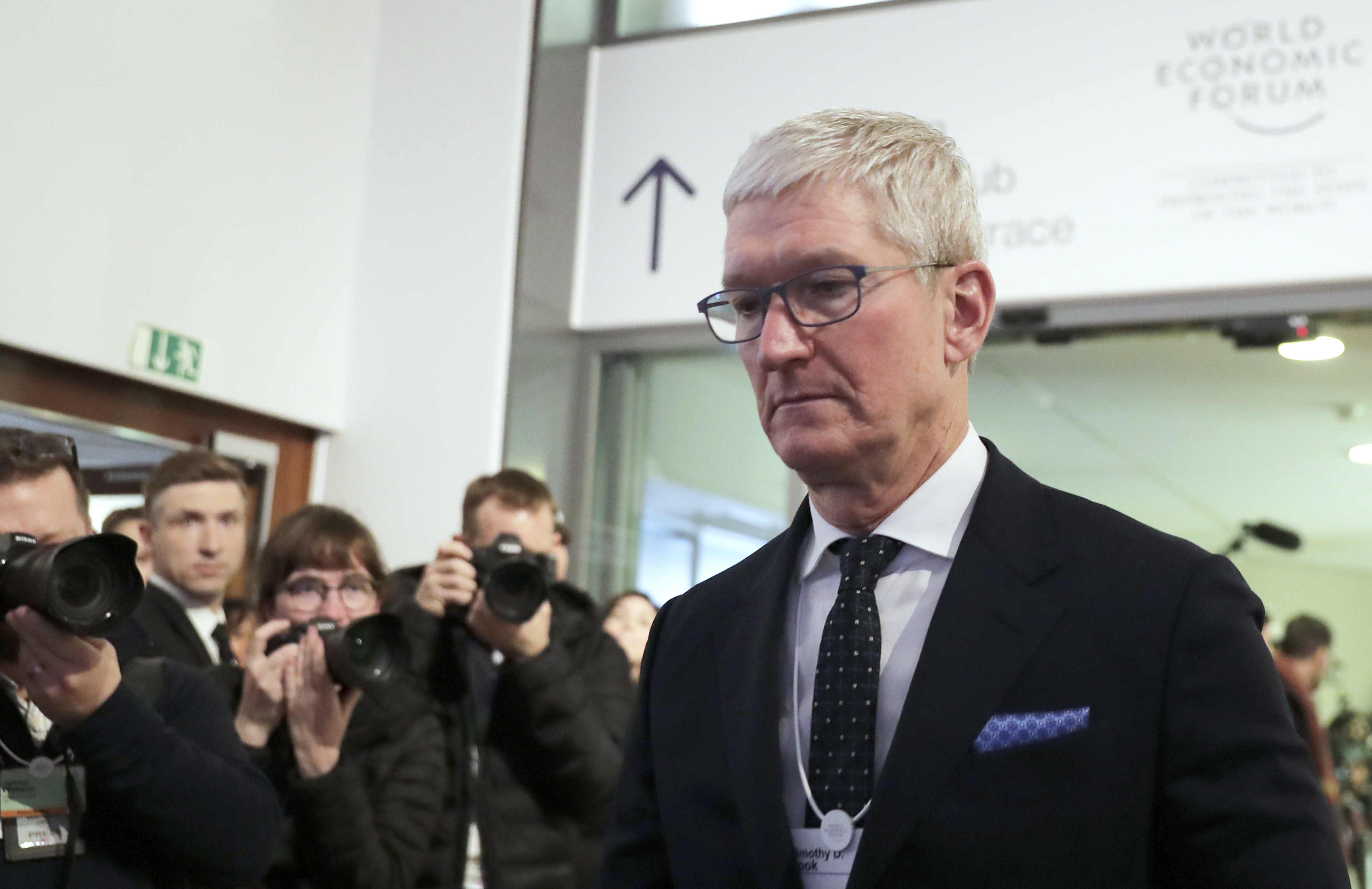 Apple CEO Tim Cook takes stand in Epic fight over app store