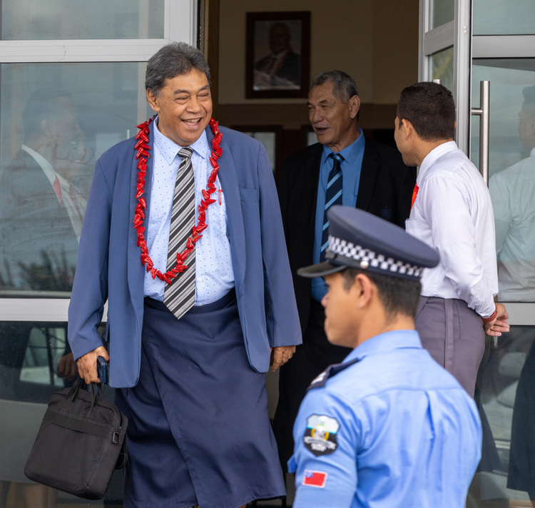 Fiame shoots down 'stock exchange talks'