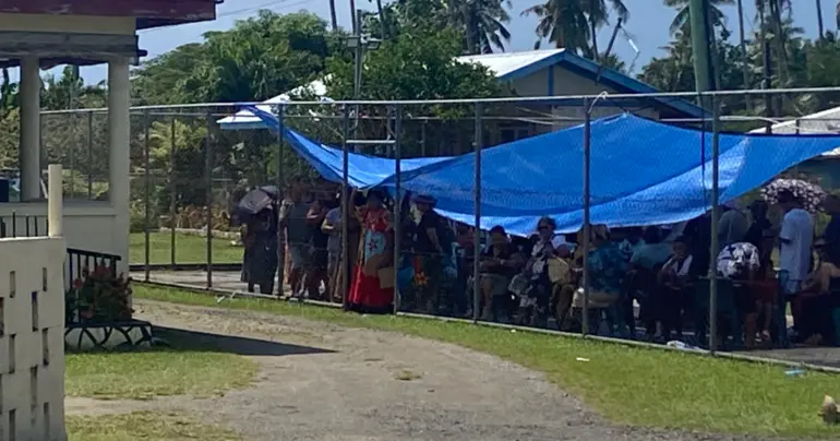Vailele voters brave midday sun