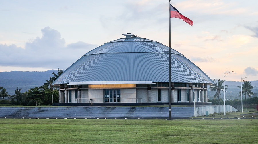 Overseas Samoans debate L.T.C. changes online, together