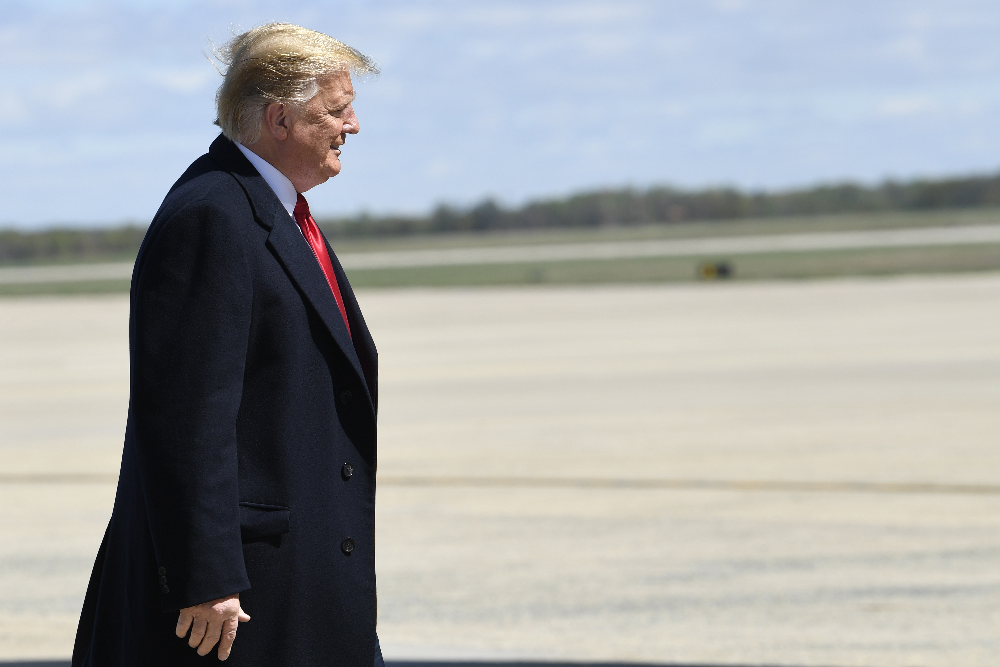 Trump targets legal, illegal immigration in latest push