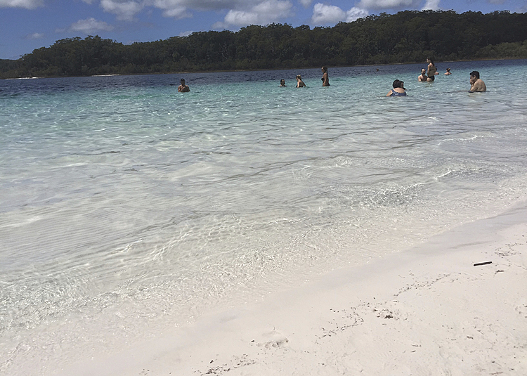 2 Japanese teenagers found drowned in Australian lake