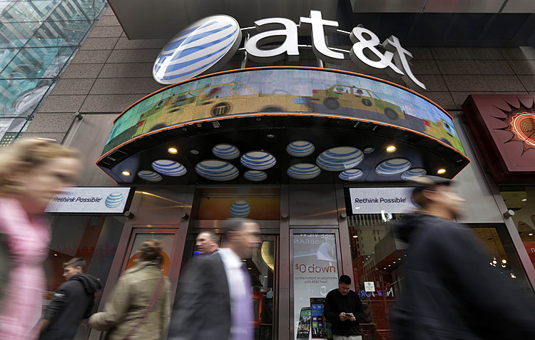 AT&T, Discovery join media brands as cord-cutting encroaches