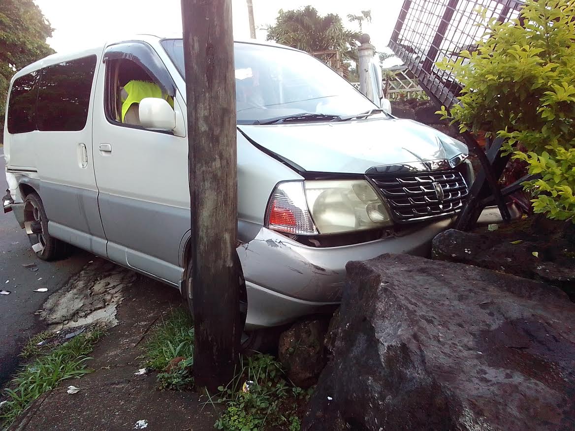 Man hospitalised after Tuana'imato crash 