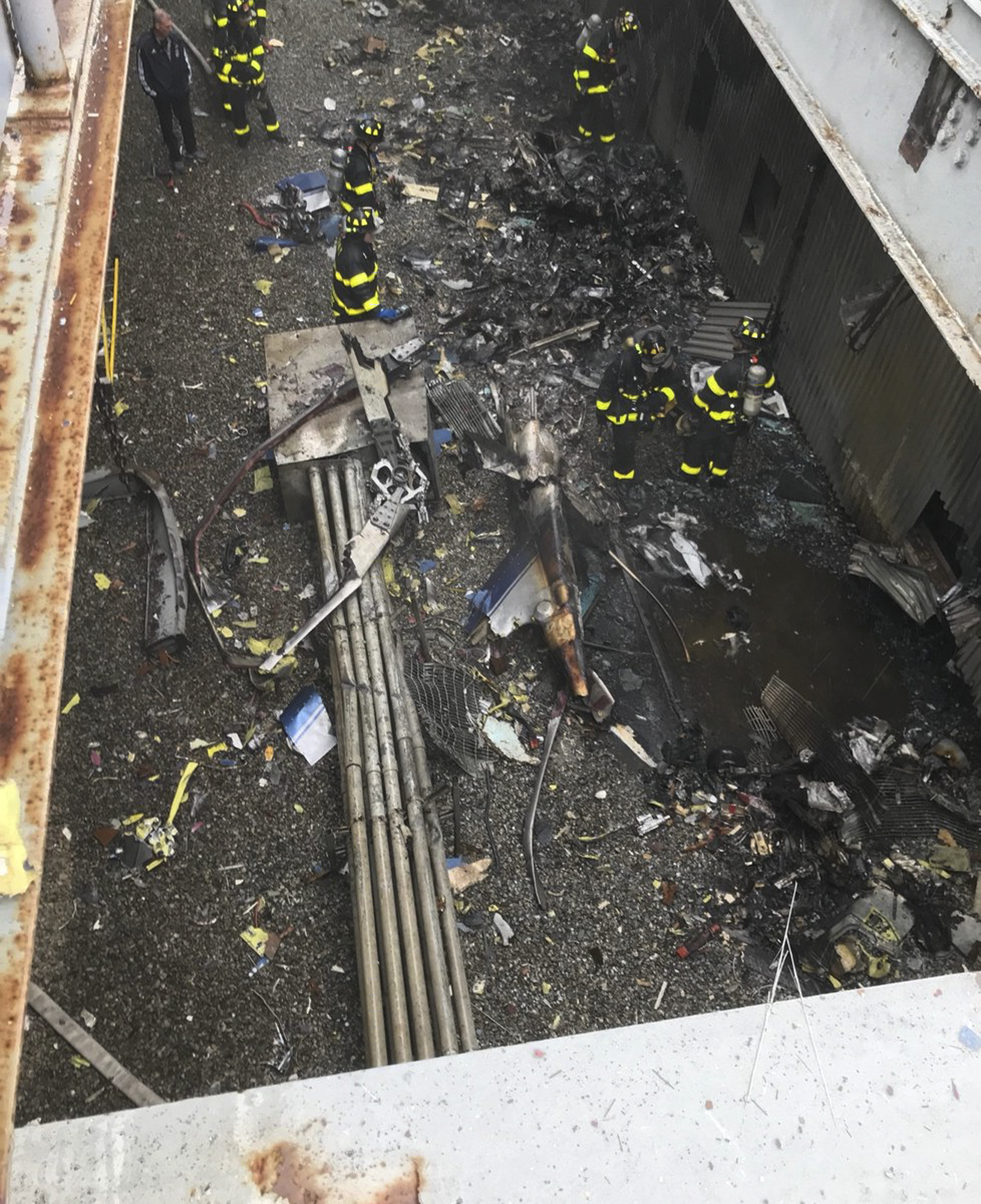 Pilot killed in crash wasn't certified to fly in bad weather