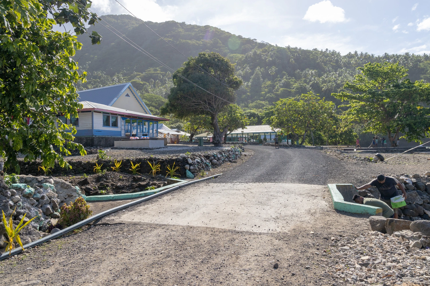 Residents appeal for full road maintenance