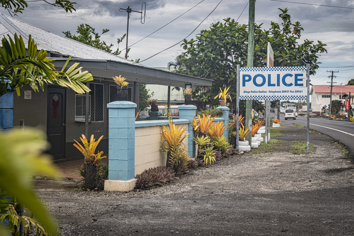 Girl kidnapped from roadside