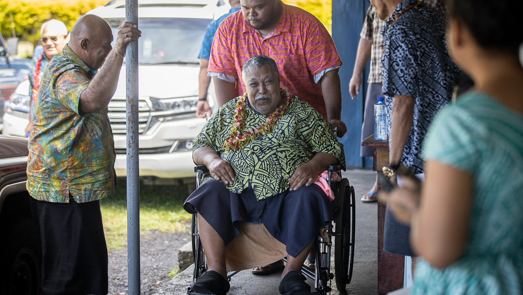 Speaker to bow out after nearly three decades