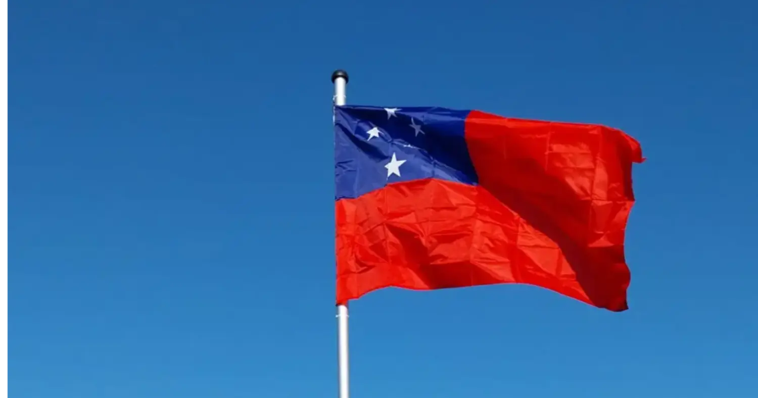 German couple fly Samoan flag at home in Germany