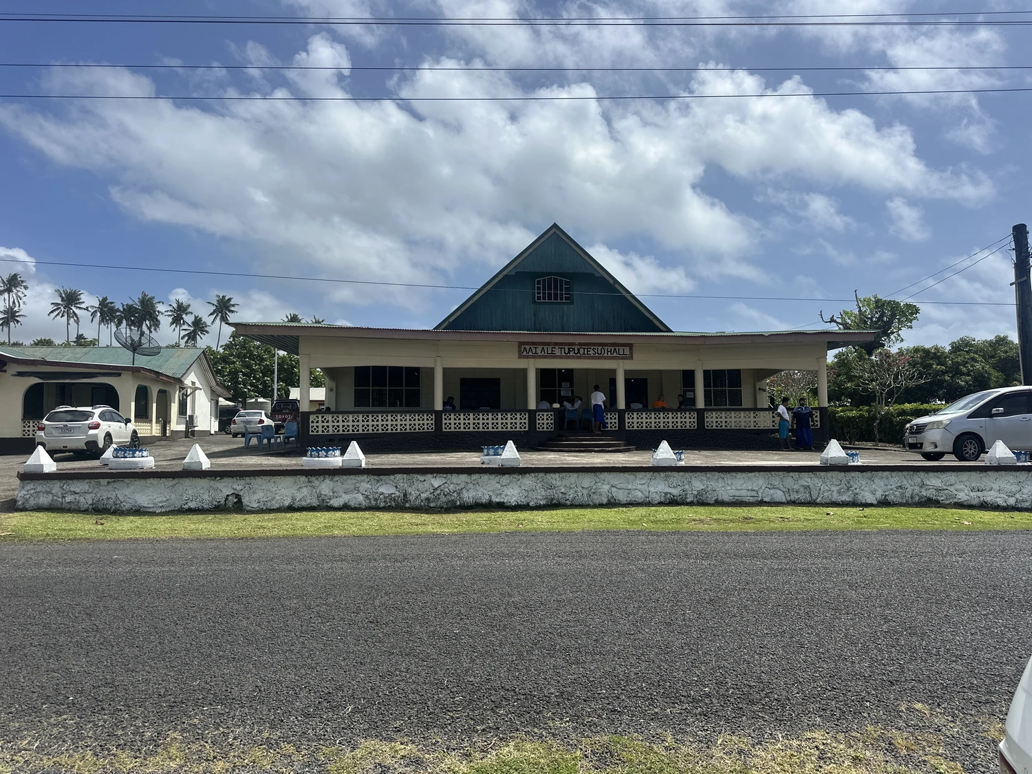 Falefa, Anoamaa 2 voting booths see quiet period