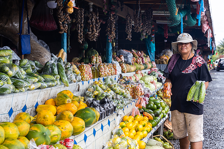 Eating organic to fight off and halt cancer