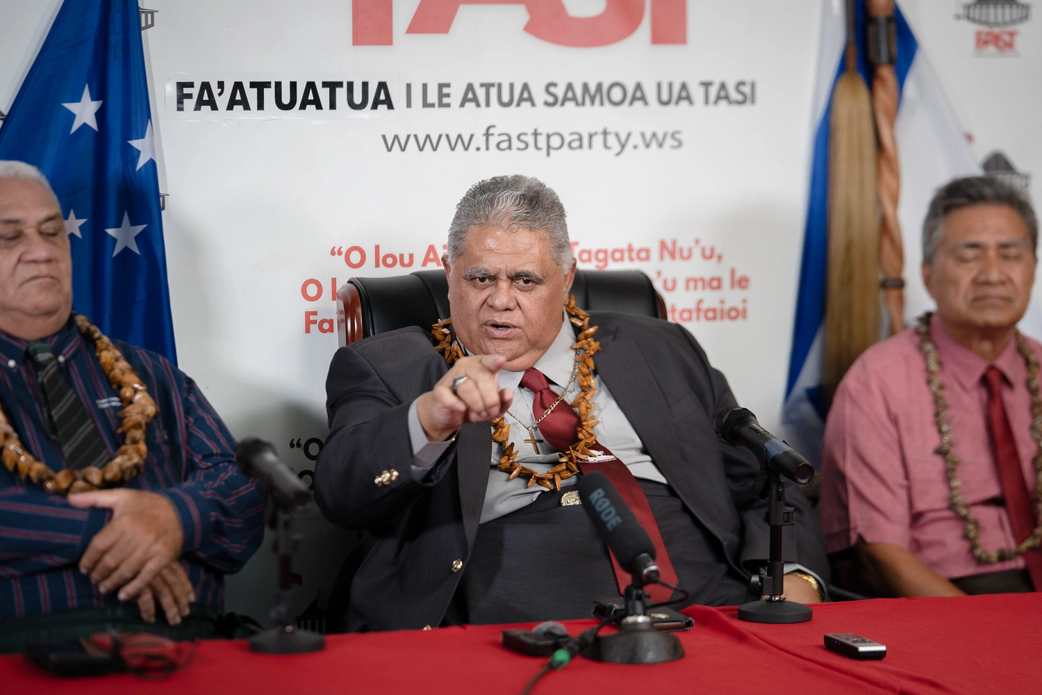  PM takes aim at local journalists, says international media “in the dark”