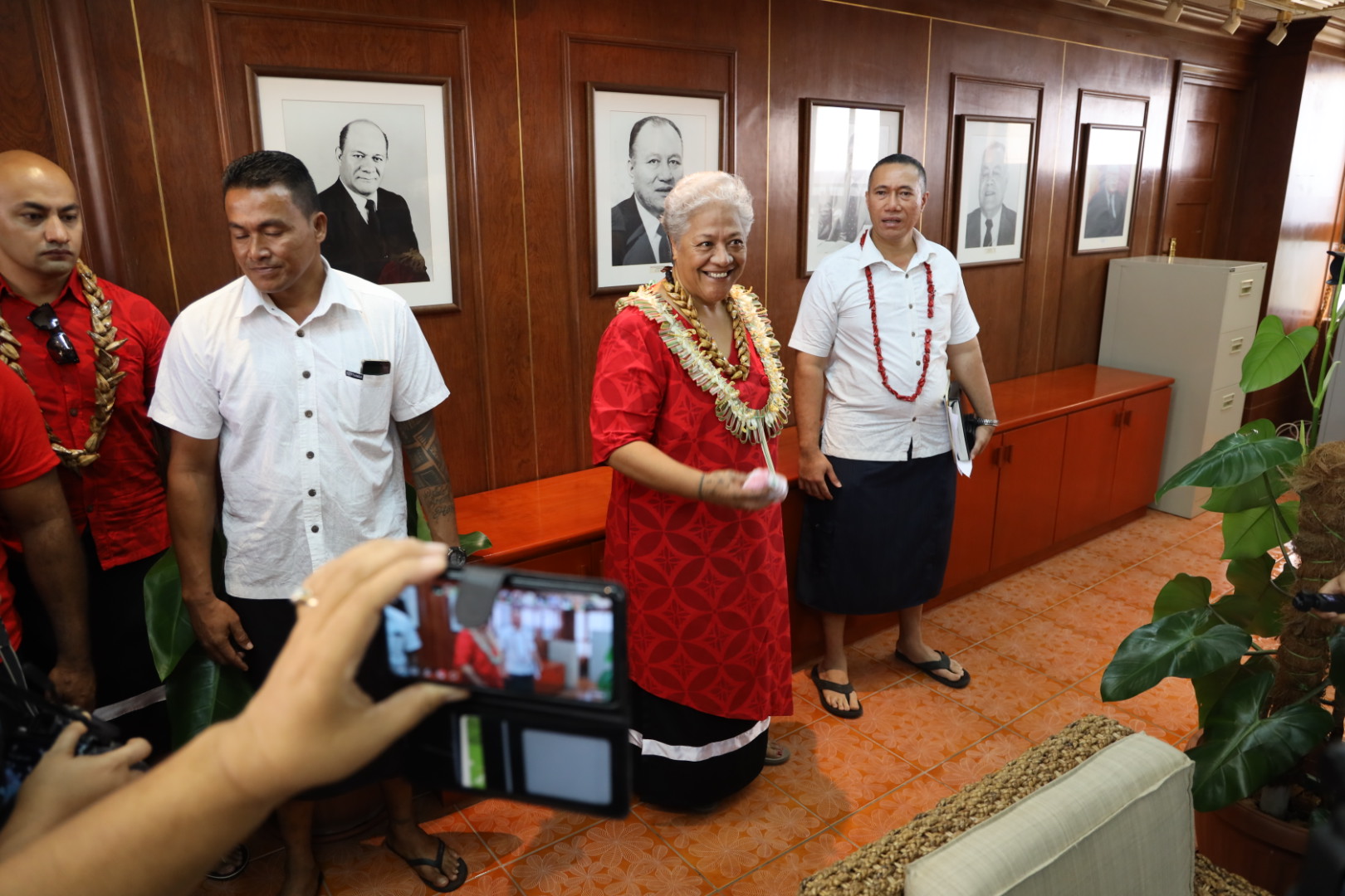 F.A.S.T. Government moves into office