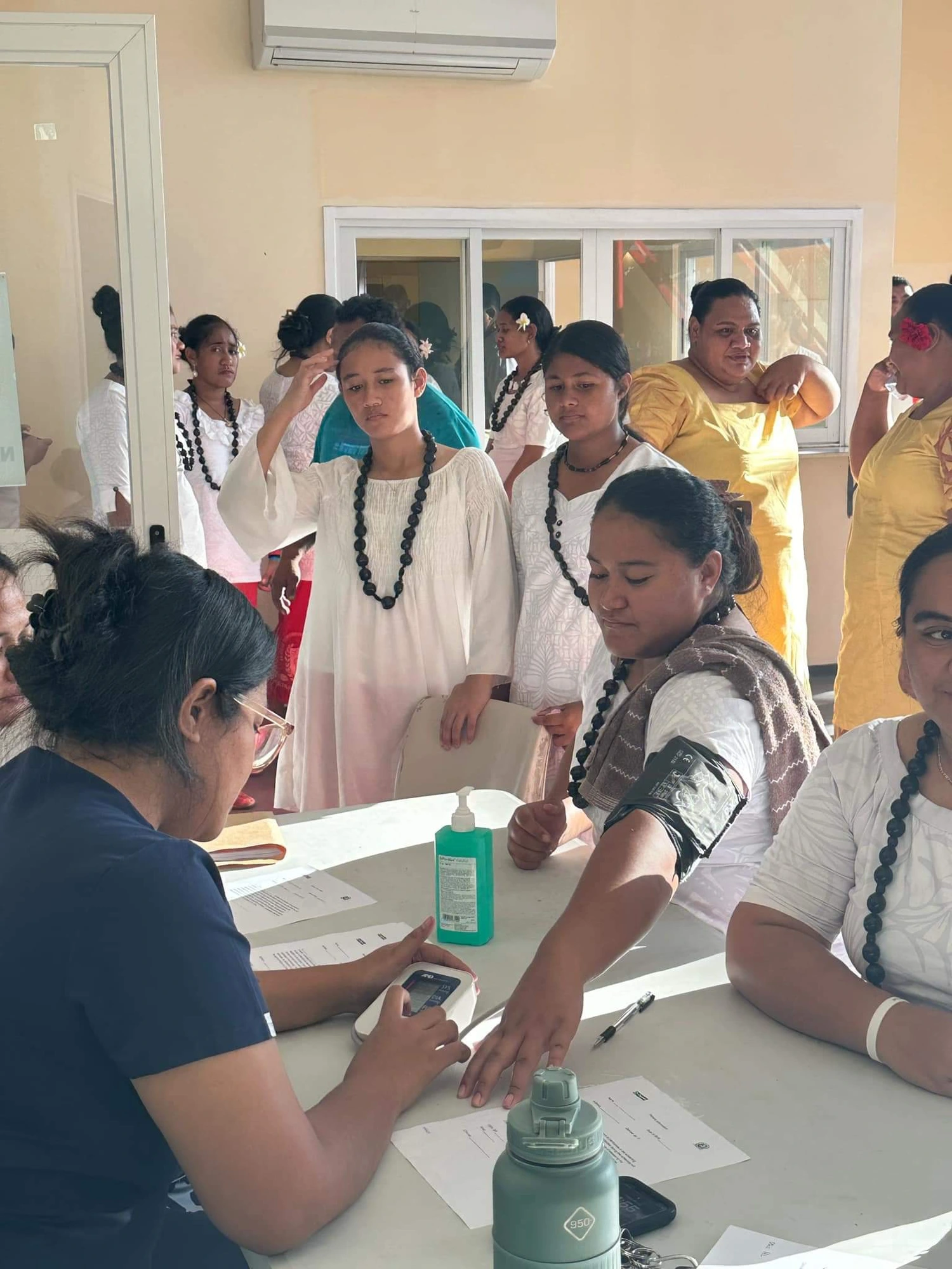 OUM students help local communities