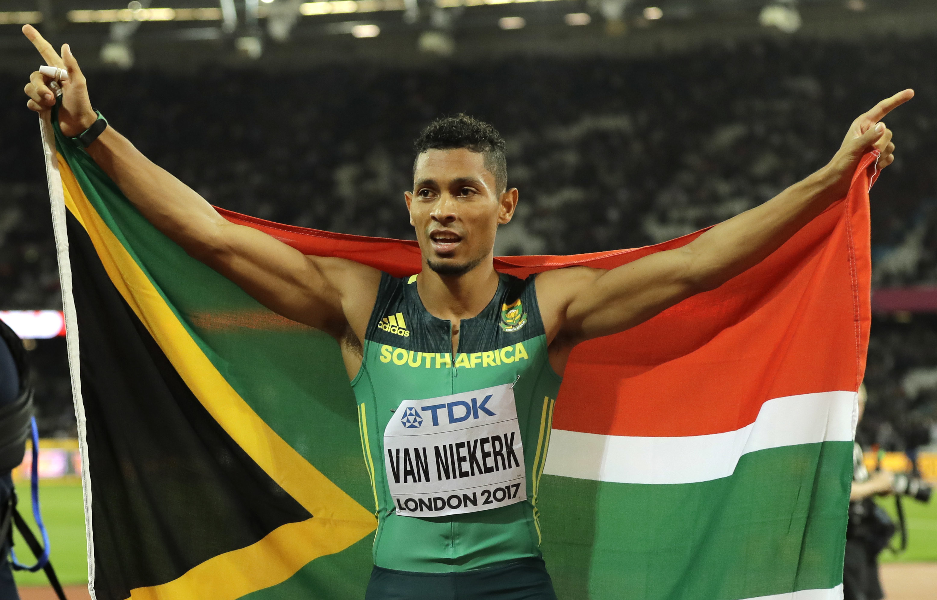 Wayde van Niekerk to miss worlds, still battling knee injury