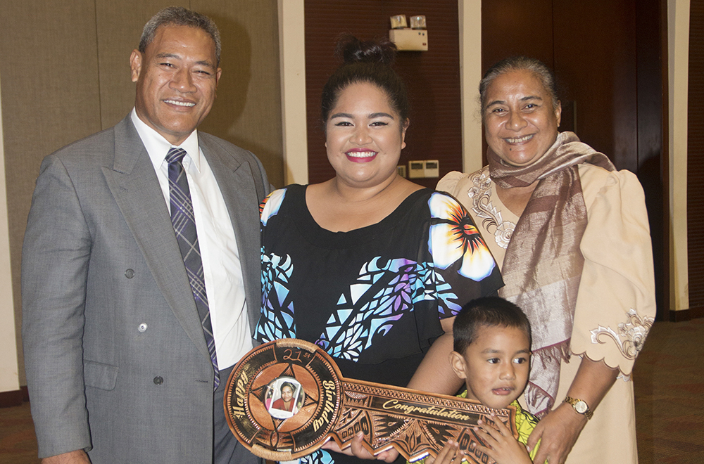 Zuckerberg urges Harvard grads to build a world of 'purpose'