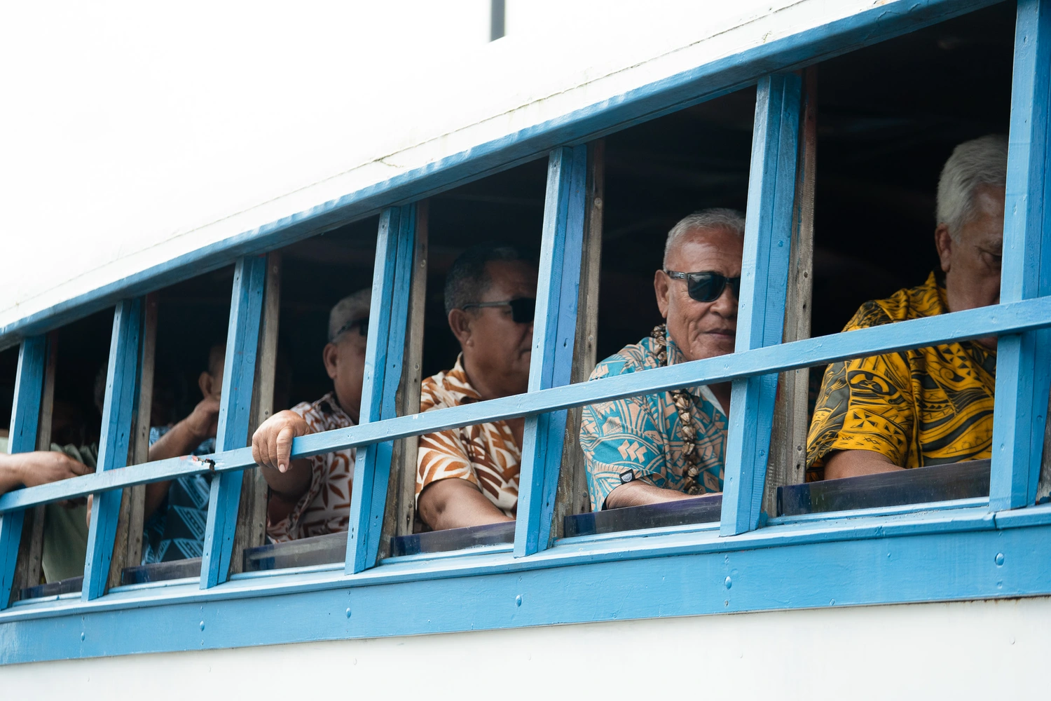 Bending districts to power is not leadership