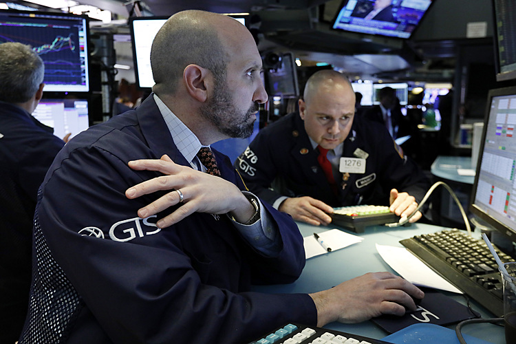 Markets Right Now: Stocks move lower ahead of Fed decision