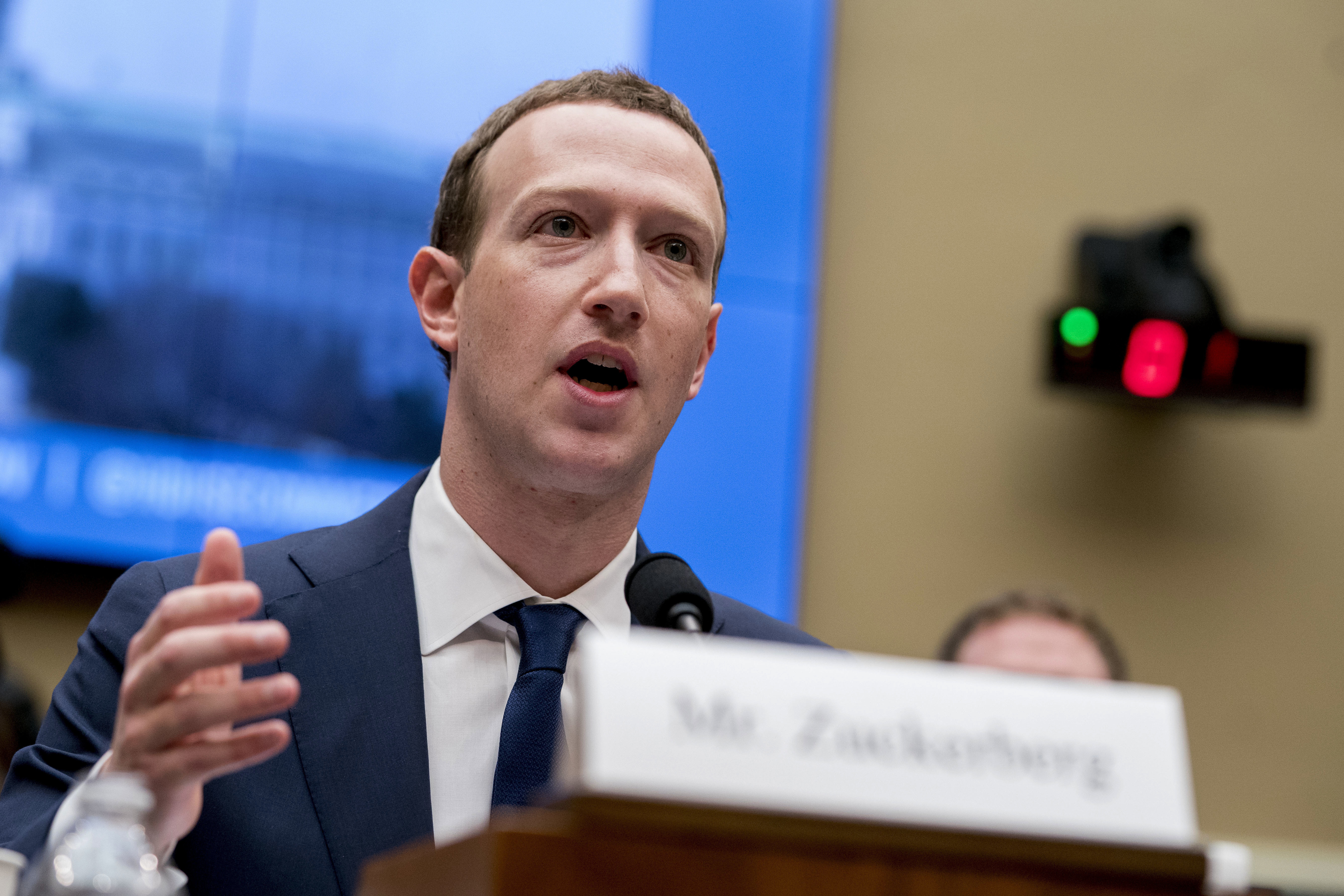 Facebook CEO to appear before Congress on currency plan