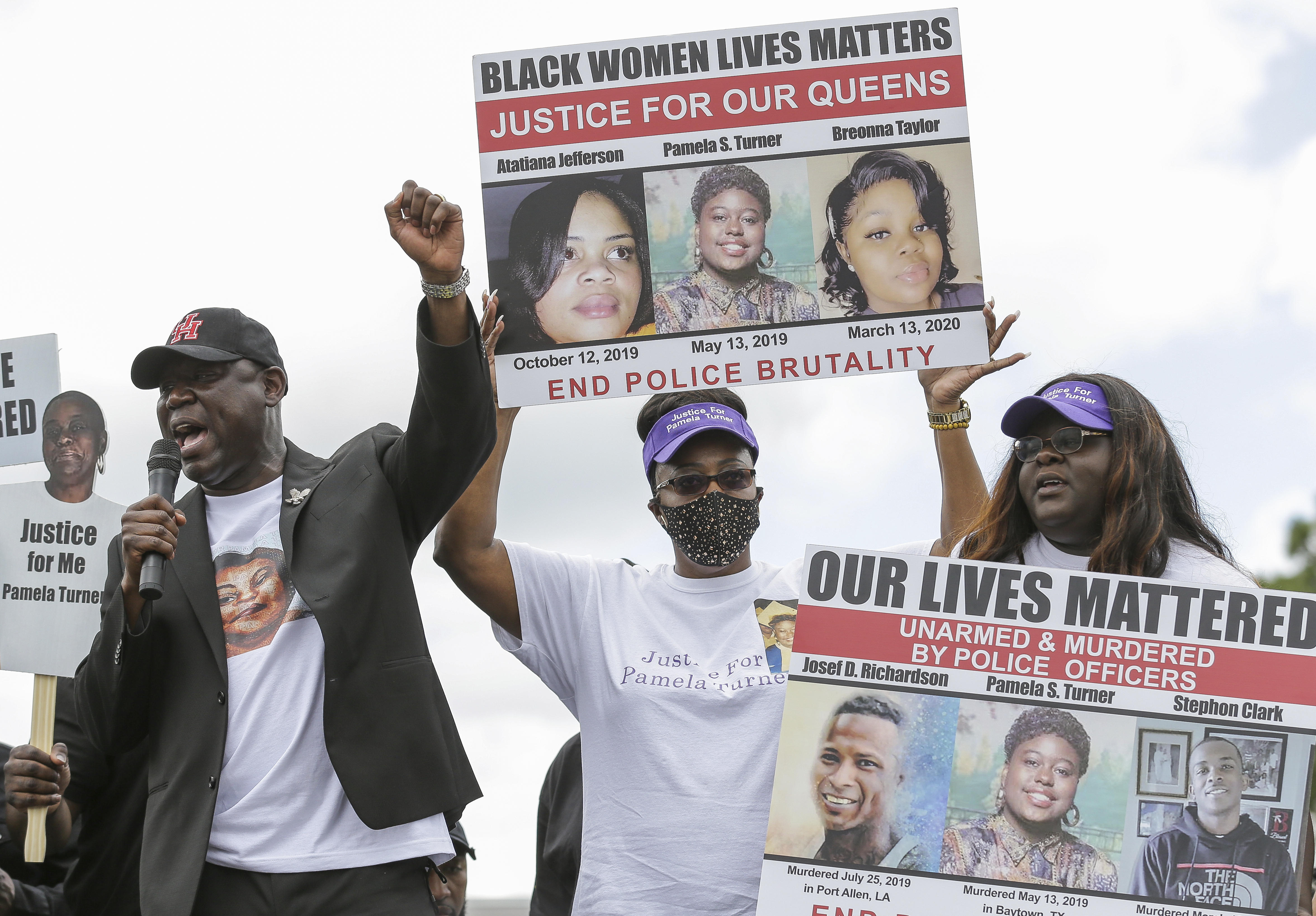 Pamela Turner's family rallies for justice on anniversary