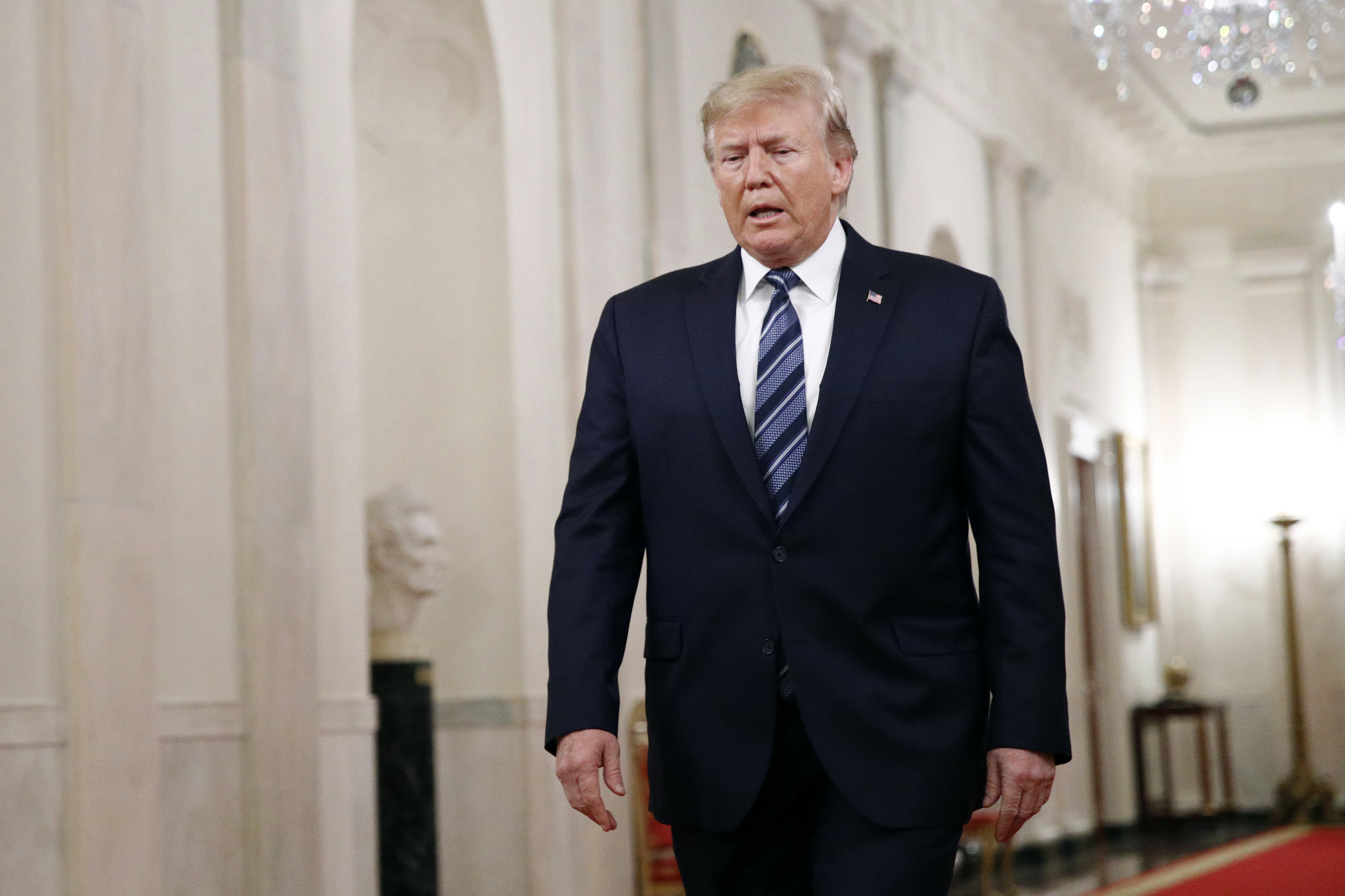 Anonymous book describes volatile, incompetent Trump