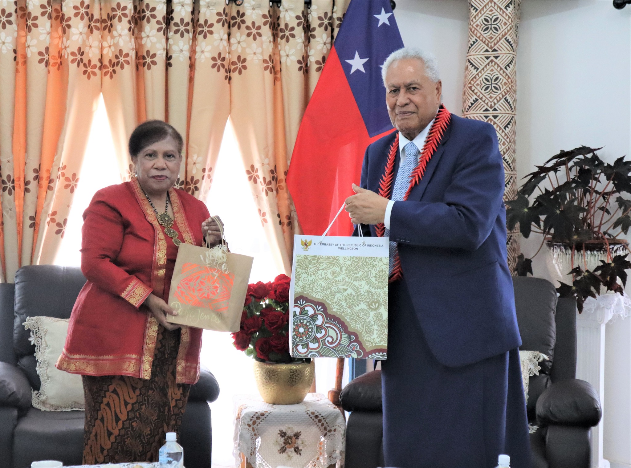 Indonesian diplomat presents credentials