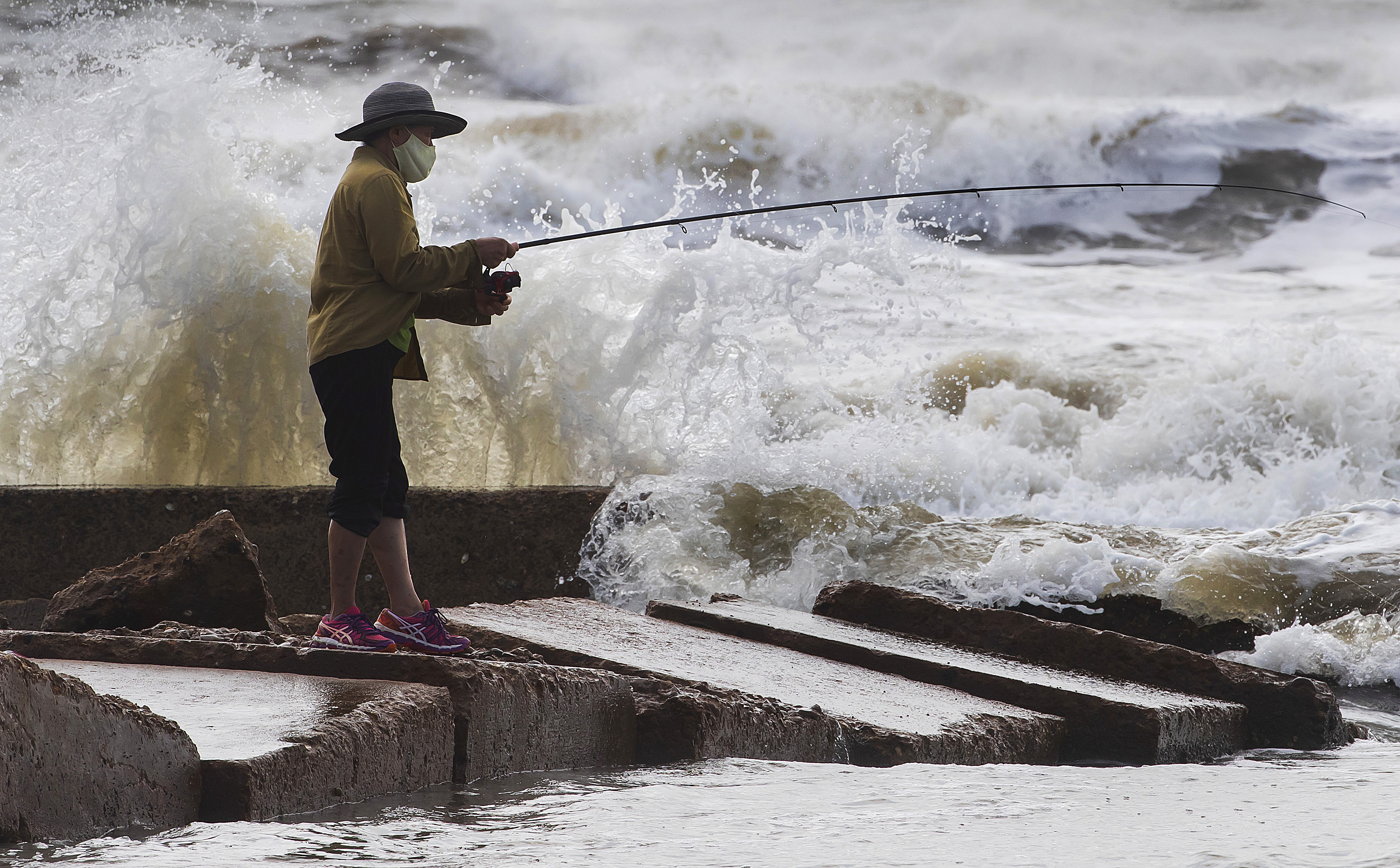 Tropical Storm Beta churns slowly toward Texas and Louisiana