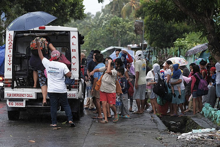 Powerful typhoon nears Philippines, forcing evacuations