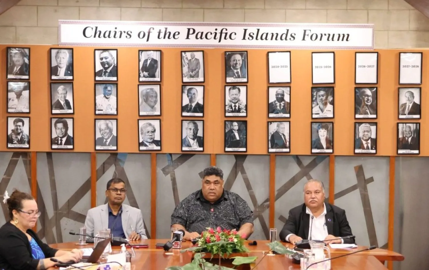 Free(r) movement at the Forum