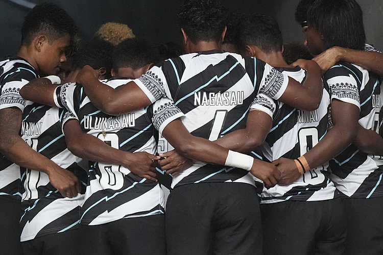 Aussies, US and Canada out; NZ survives Day 2 in rugby 7s