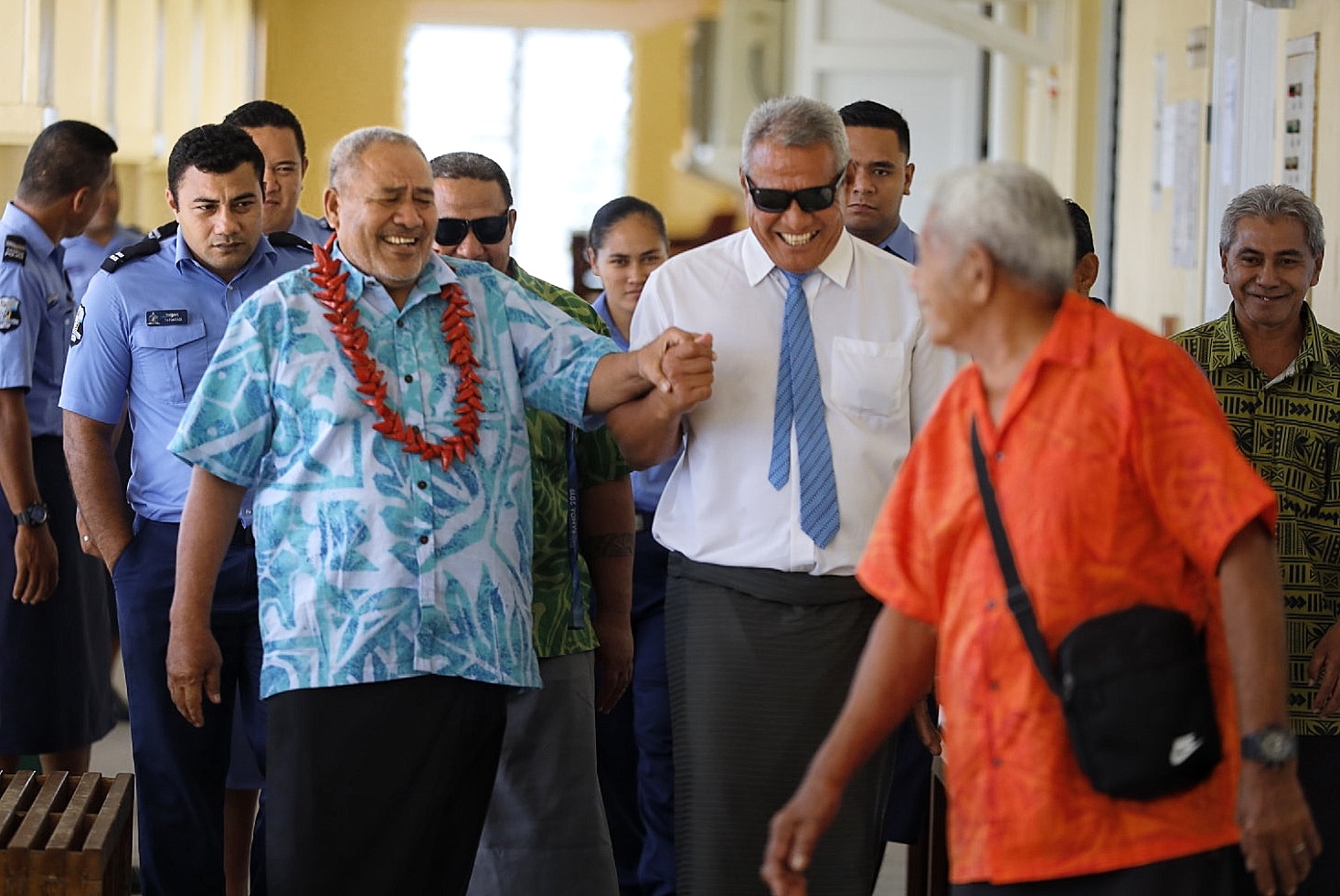 Loau stays in office 