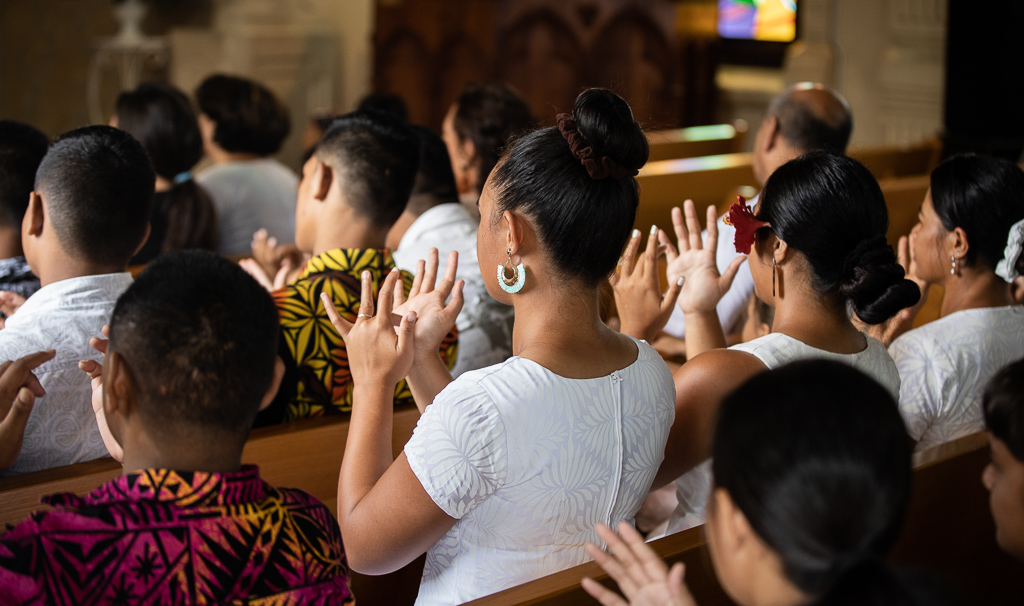 Deaf Association gathers to celebrate