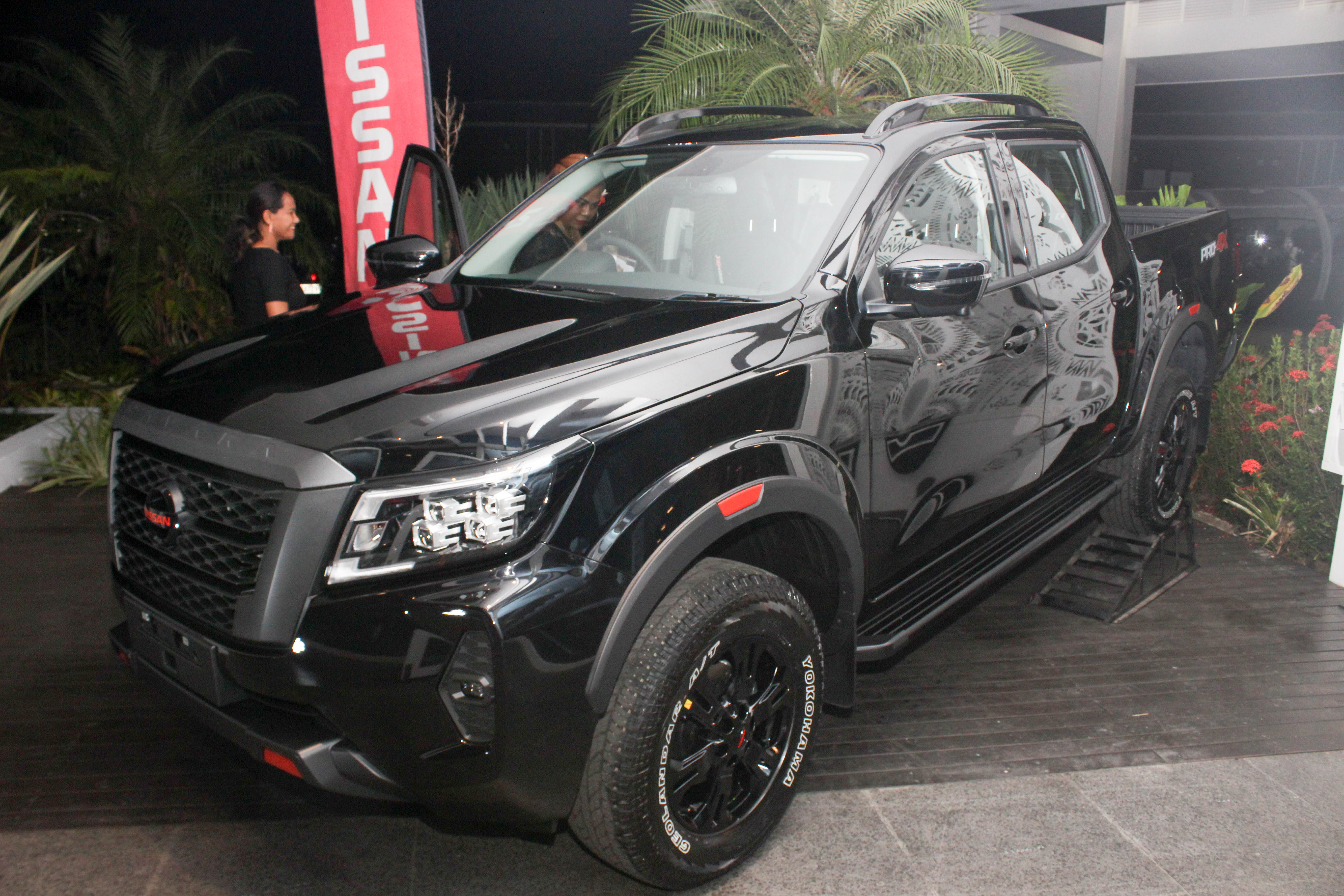 Nissan Samoa unveils new Navara