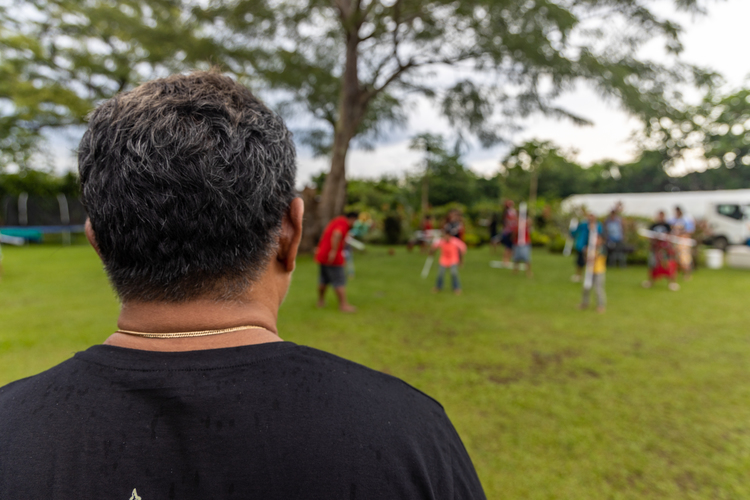 Man with five children calls for help