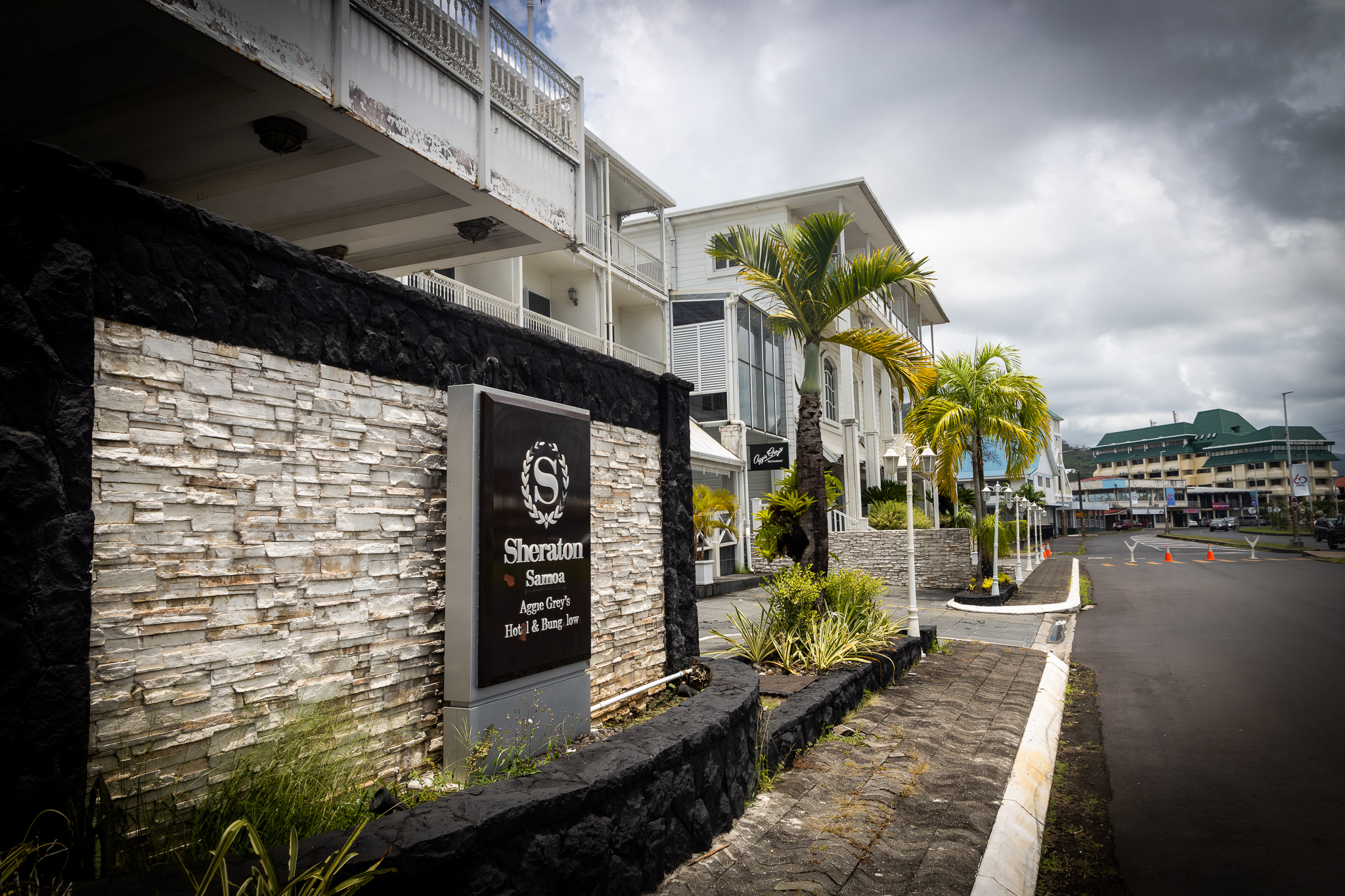 Government in negotiations on hotel 'investment'