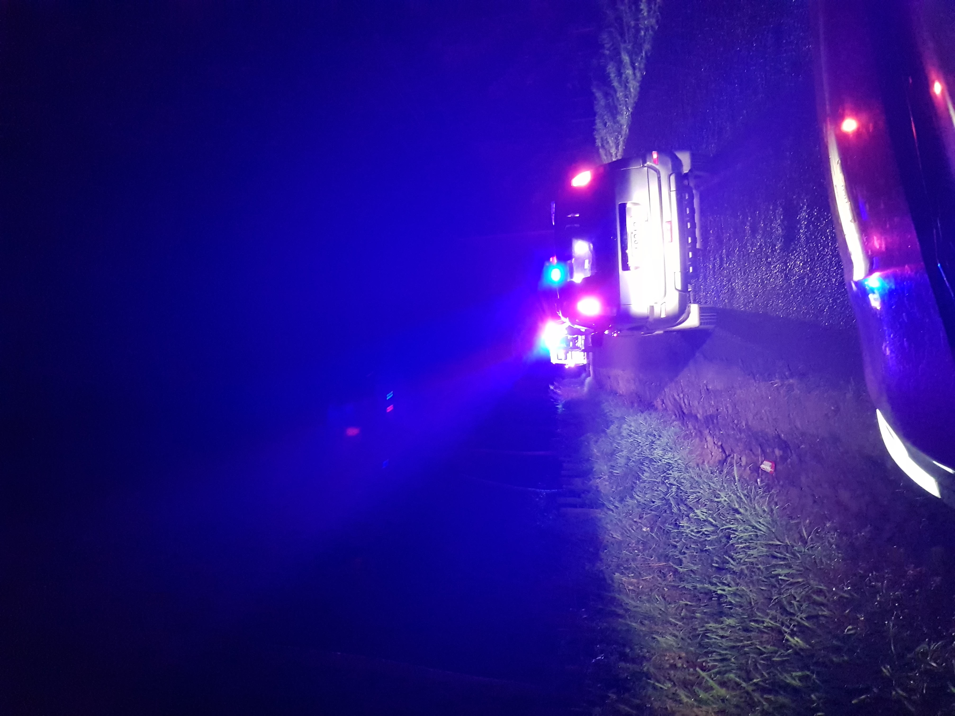 Twenty nine prisoners escape, Police officers called to duty