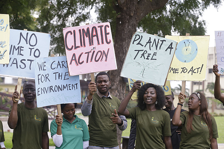 The Latest: French teens urge 'join us' in climate protest