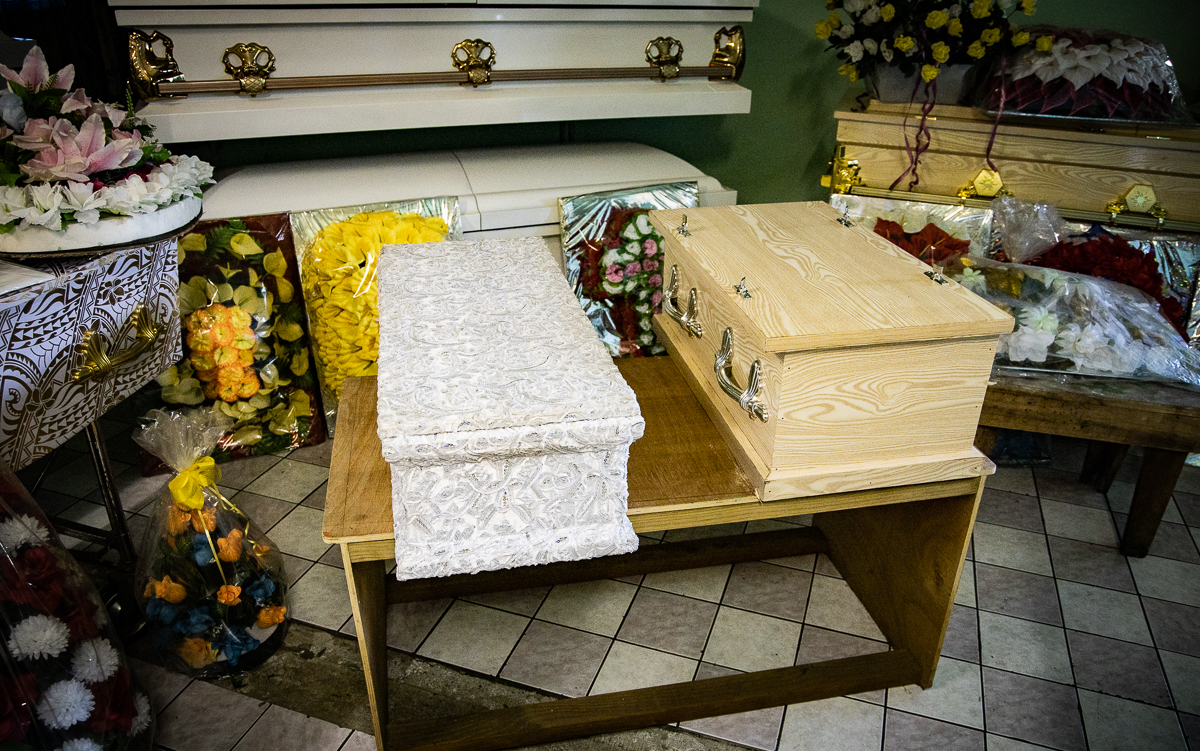 Ligaliga lends shoulder to grieving families