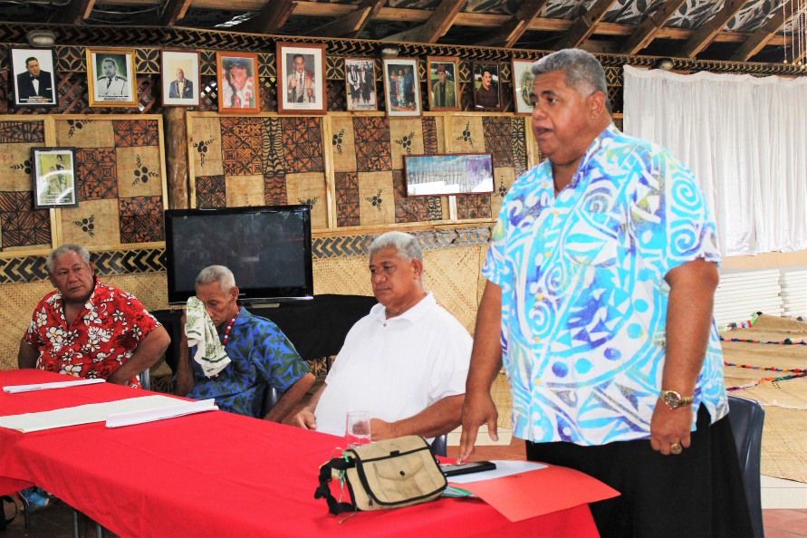 Ben Affleck and Henry Cavill face off in 'Batman v Superman'